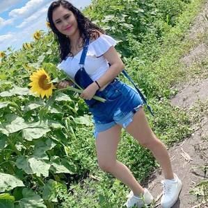 Meet your Posher, Marisol